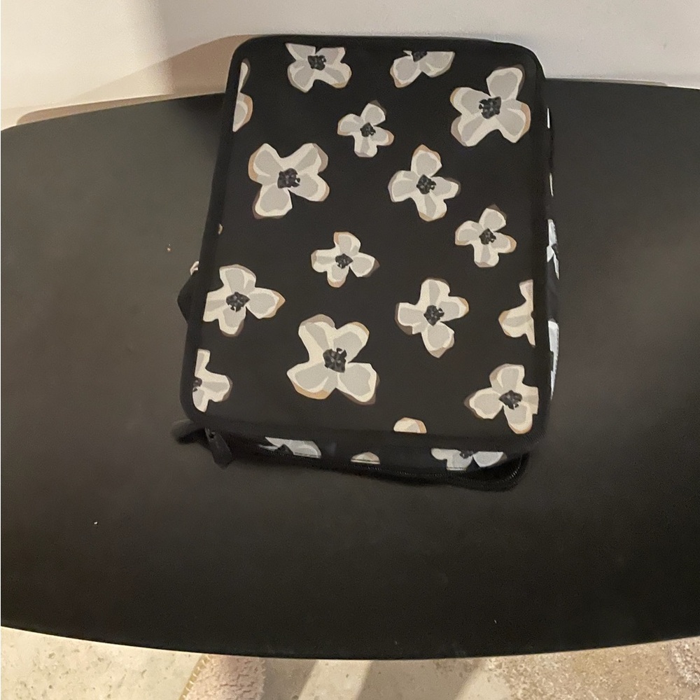Thirty-One Black and White Floral Travel Bag